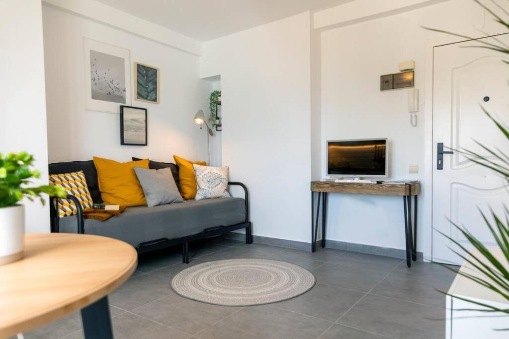 Beachfront Apartment Near Marbella Sitio de Calahonda 외부 사진