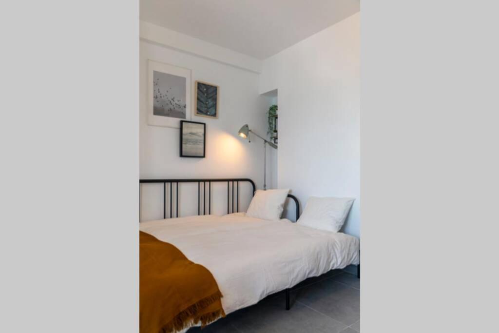 Beachfront Apartment Near Marbella Sitio de Calahonda 외부 사진