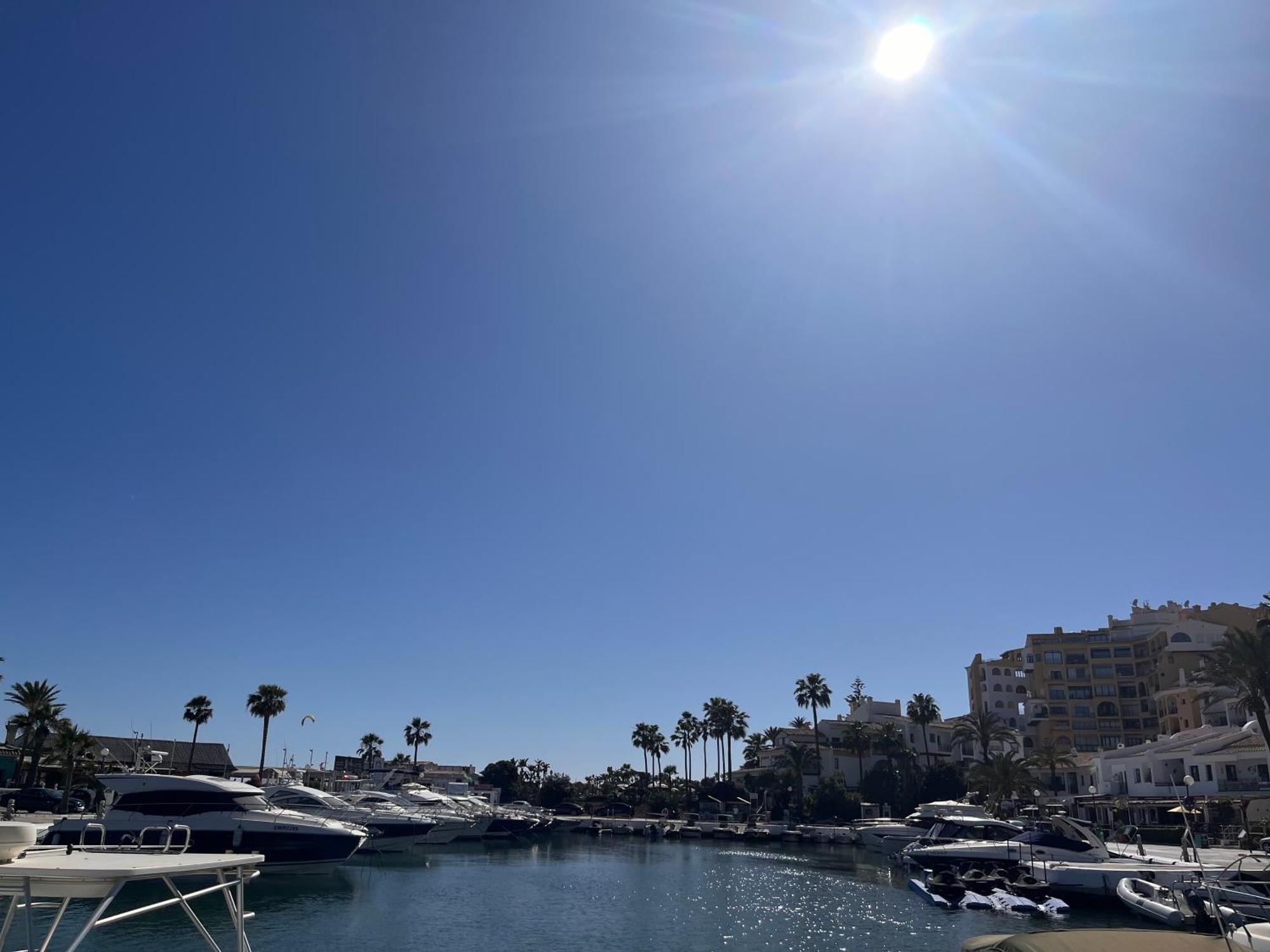 Beachfront Apartment Near Marbella Sitio de Calahonda 외부 사진